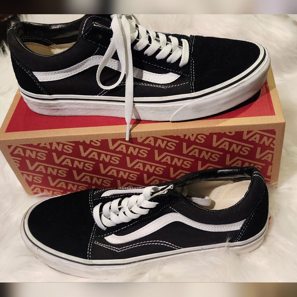 VANS - Men's 8.5 Old School